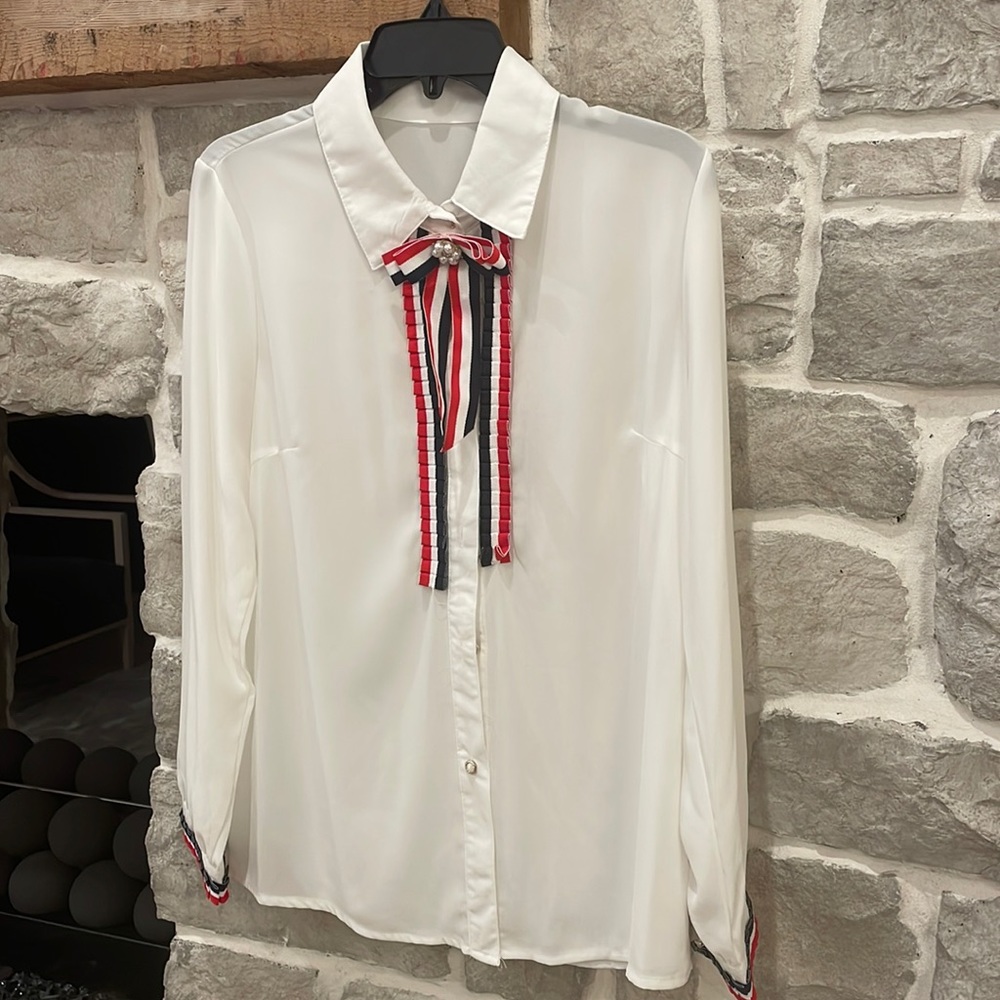 White Top With Red/White/Blue Detail